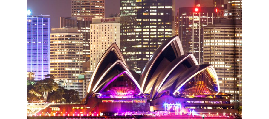 'Absolutely decimated': Sydney hotels just 2 per cent full