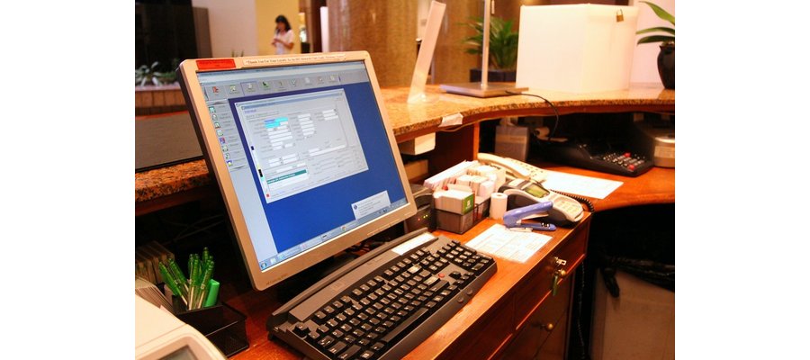 Replacing Hospitality Software – How to Get Out of a Sticky Situation
