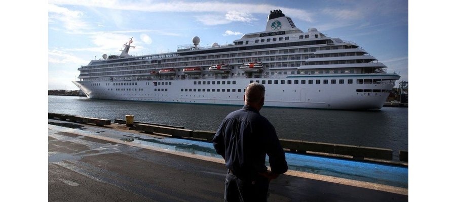 'We're pirates!': Cruise ship changes course to dodge seizure