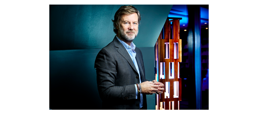 BAZIN REMAINS; ACCOR REORGANIZES GROUPS