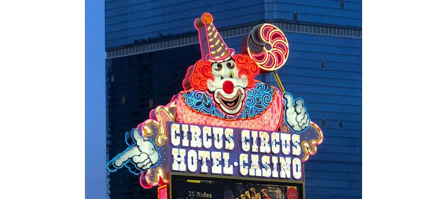 Las Vegas’ Worst Hotel Bumps Up Prices By 1380% For Grand Prix Weekend