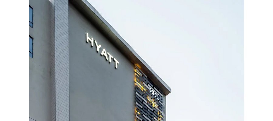 Hyatt sued over use of resort fees