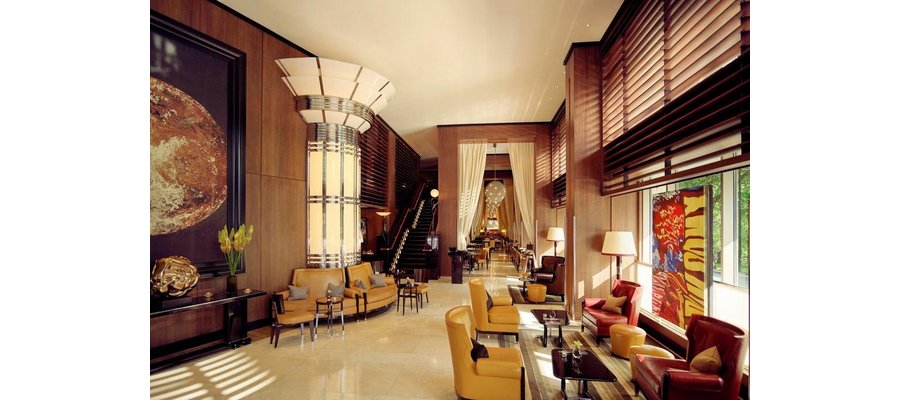 In London, sister hotels tell different tales