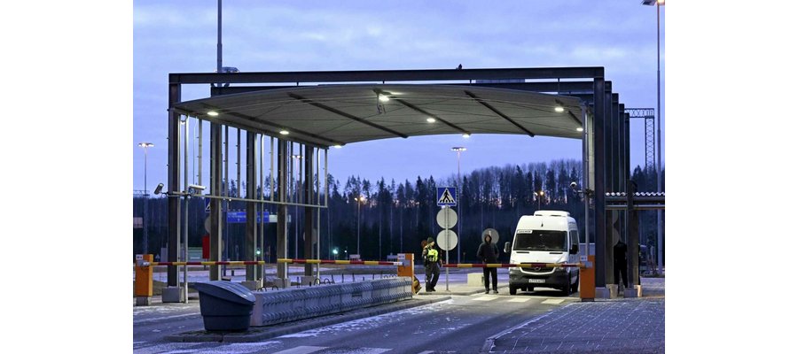 Finland will close 4 border crossings with Russia, accusing Moscow of organizing a flow of migrants