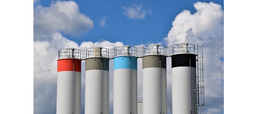 From Silos to Synergy: Getting Hotel Teams on the Same Page - By Lynn Zwibak