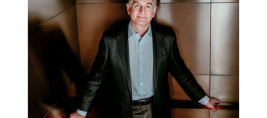 Shatterproof to honor Hyatt's Mark Hoplamazian