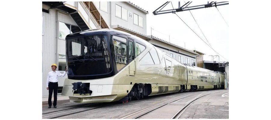 FULL STEAM Inside world’s most luxurious TRAIN dubbed ‘luxury hotel on wheels’ complete with hot tubs & onboard restaurant