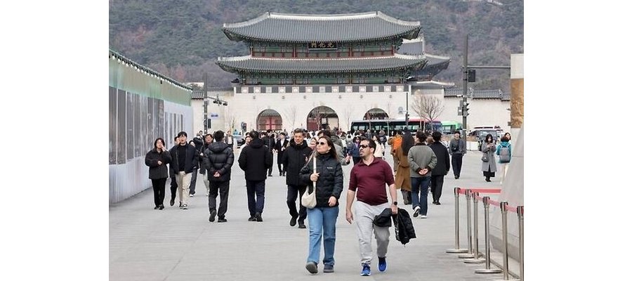외국인 몰려드는 서울, 숙박 부동산이 뜬다