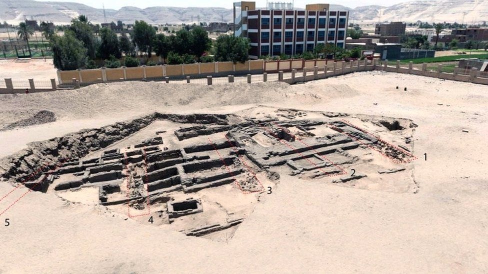Abydos beer factory: Ancient large-scale brewery discovered in Egypt