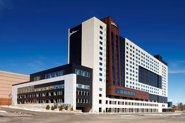 CHOICE EXPANDS UPSCALE PRESENCE WITH RADISSON AMERICAS DEAL