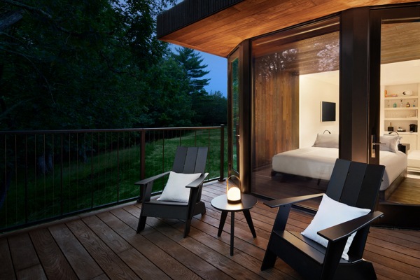 MOLIVING INTRODUCES NOMADIC, POP-UP LUXURY