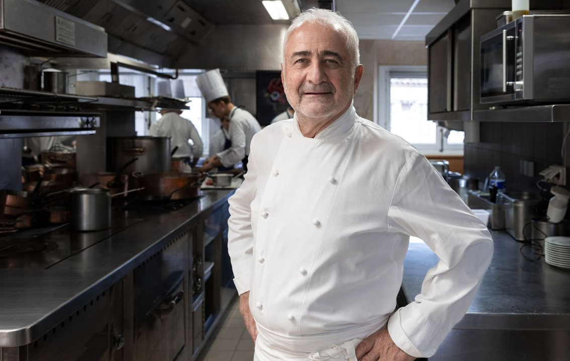Guy Savoy, lauded as world’s best chef, loses Michelin star