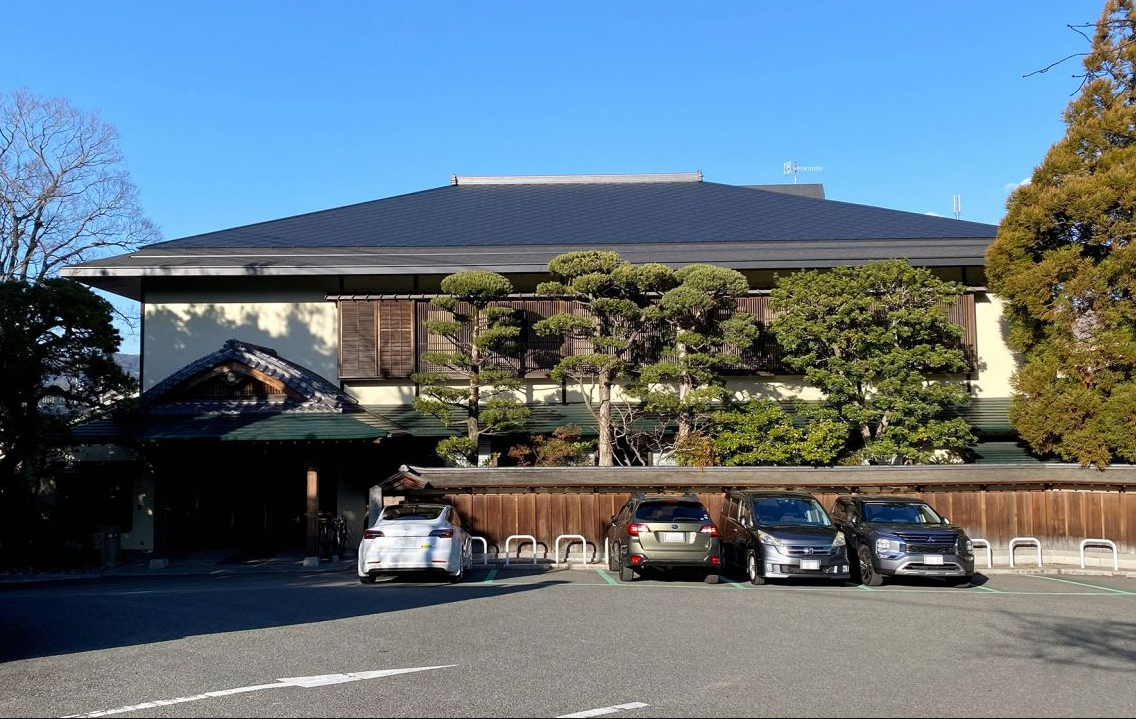Japanese hotel boss apologizes for only changing water in spa bath twice a year