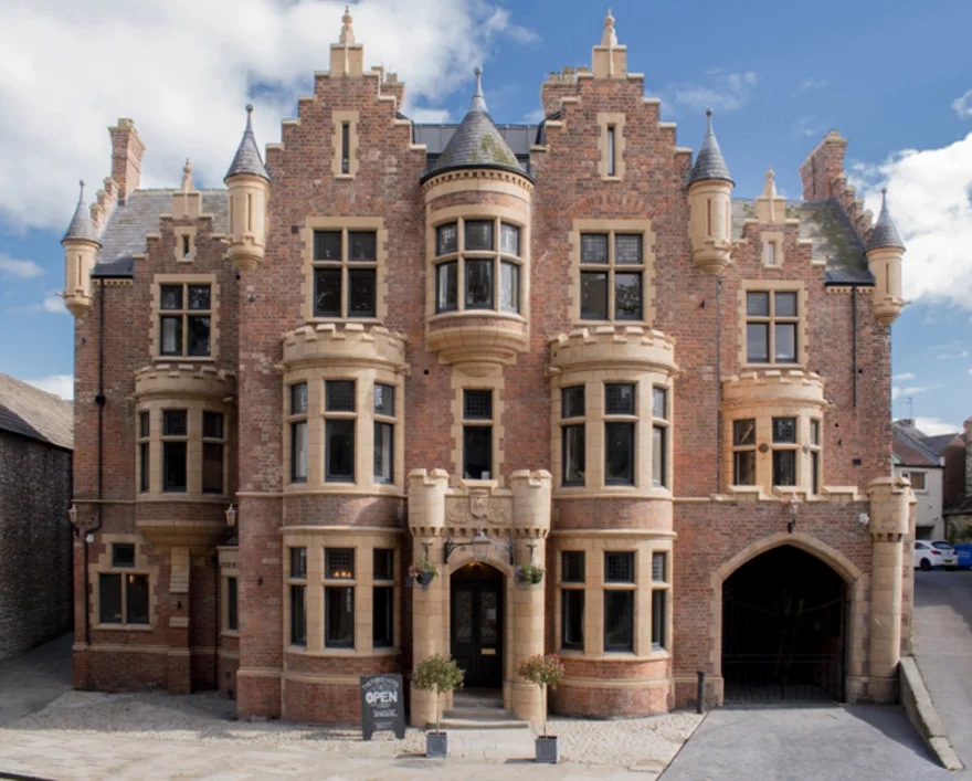 Hotelier makes tax burden plea as he announces closure of the Fleece in Richmond