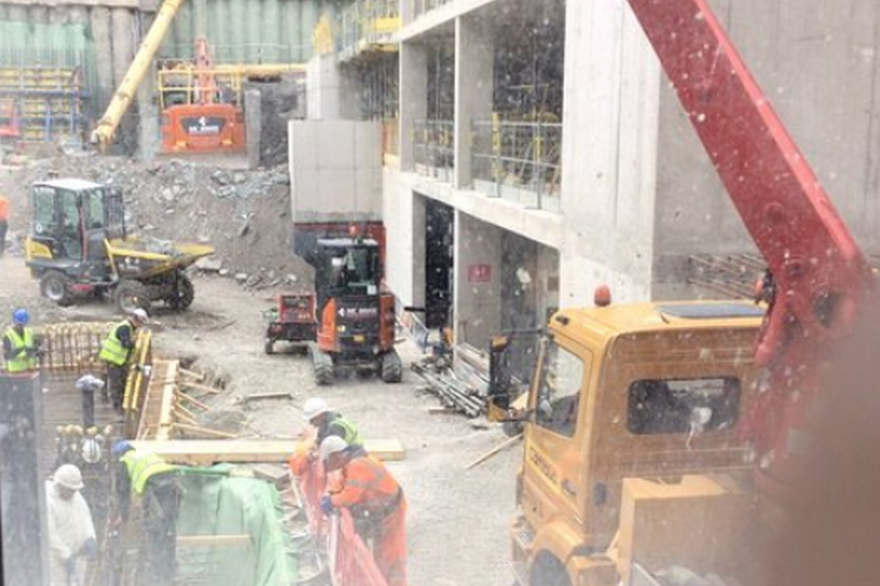Raging English tourists pay for four-star Edinburgh hotel with 'view of building site'
