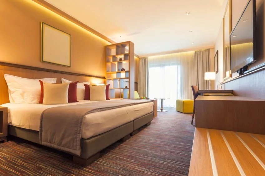 European hotel prices continue rising this summer