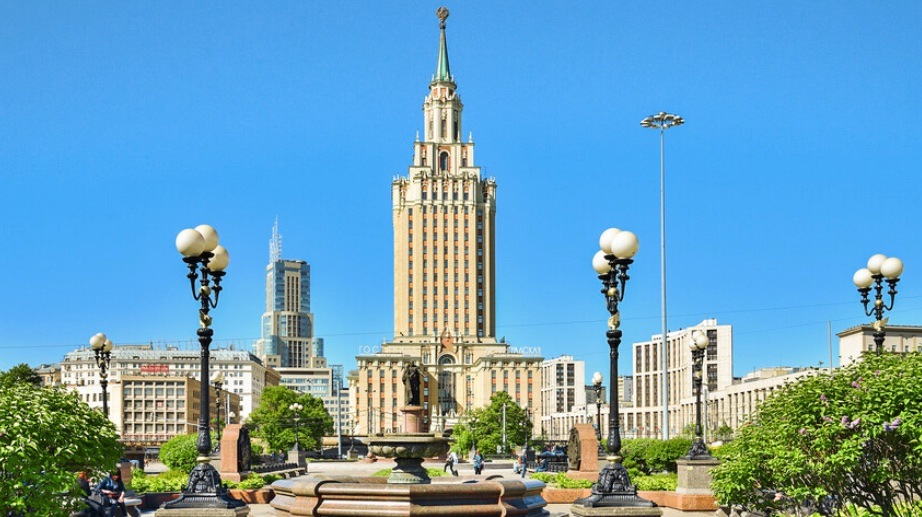 ‘Leningradskaya Hotel’ - the most HATED of Stalin’s legendary Moscow high-rises
