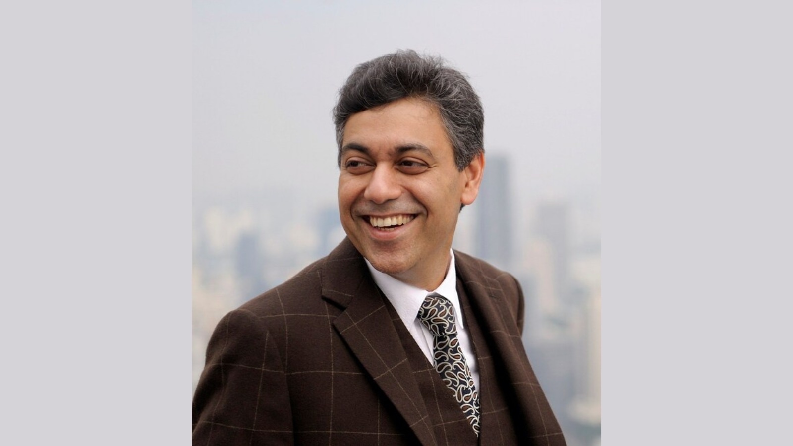 Deepak Ohri to step down as CEO of lebua Hotels and Resorts