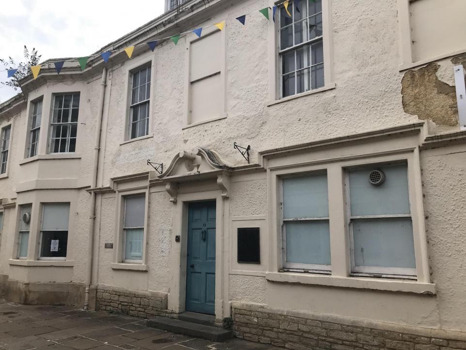 Former Lloyds Bank in Corsham could still become hotel