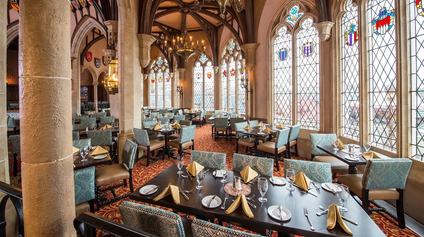 Walt Disney World is fixing dining reservation hassles with two new features
