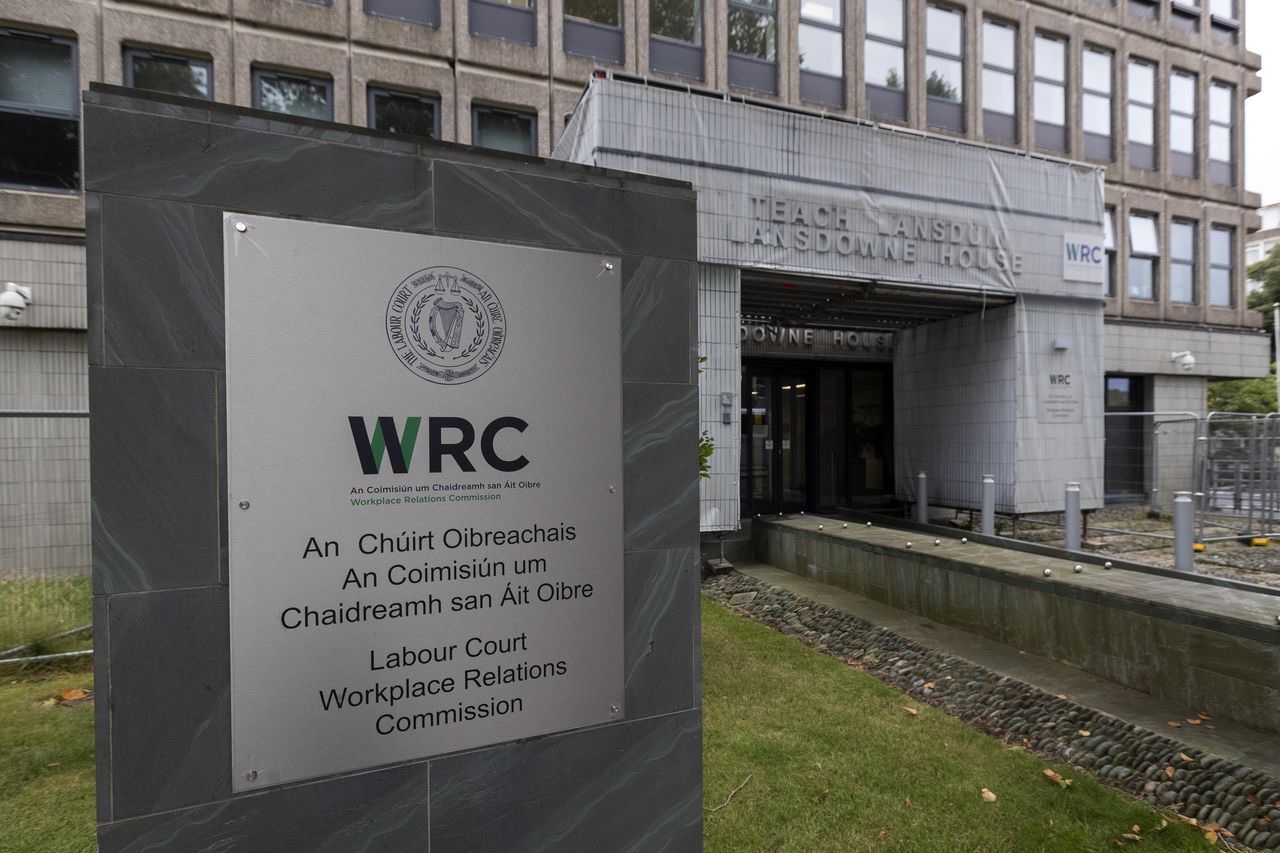 Hotel chef who complained about 'unfair’ share of tips raised ‘important questions’, WRC finds