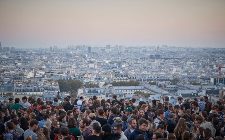 Hoteliers and unions against Paris tourist tax hike ahead of 2024 Olympics