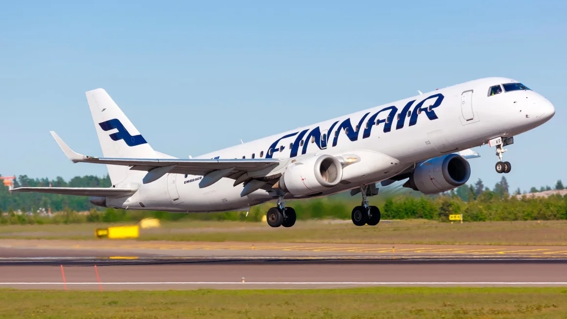 Airline starts weighing passengers at the gate