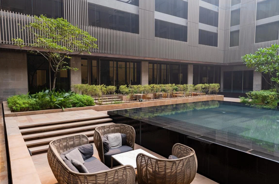  Roseate Hotels & Resorts introduces Roseate Learning Centre & Pathbreaking Hospitality Training Initiatives