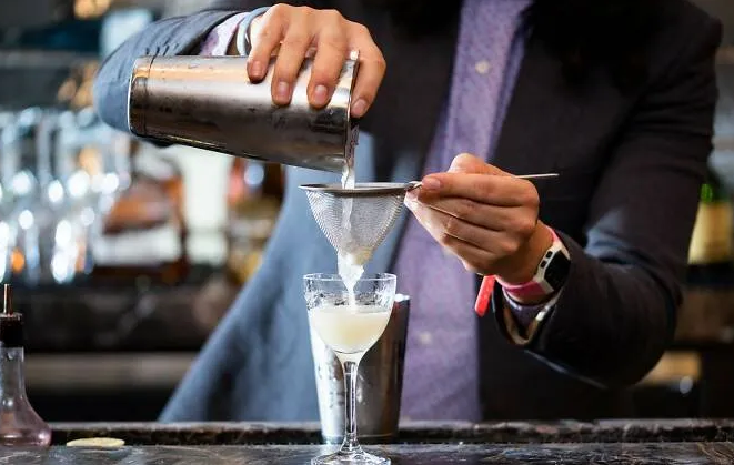 Martinis will be celebrated all year long at this iconic NYC hotel