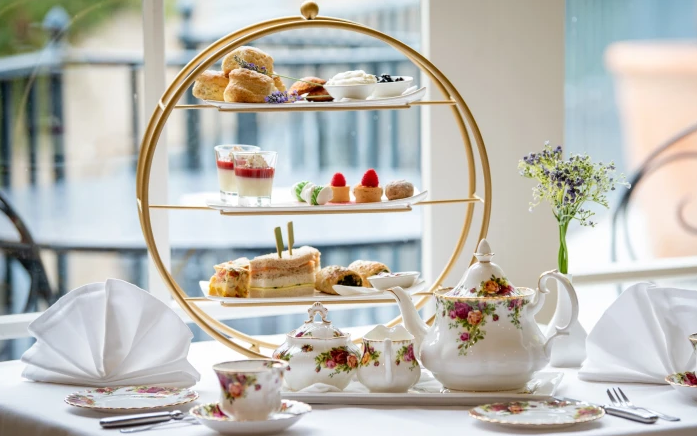 A Guide to the Etiquette of British Afternoon Tea—and Where in London to Enjoy It