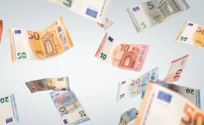 ONLINE TRAVEL GIANTS “STEP ON THE GAS” FOR MARKETING SPEND IN Q1